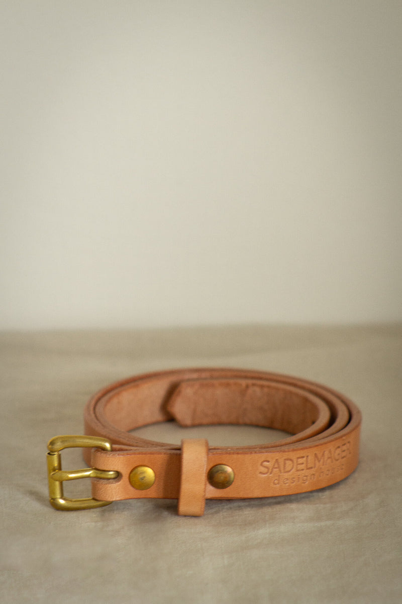 thin leather belt in tan russet leather with solid brass made in canada