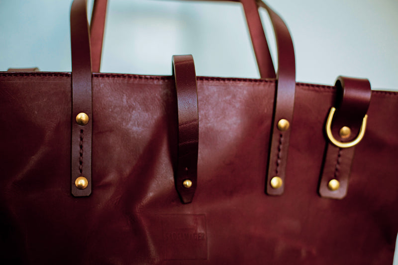 front close up Shire leather tote bag in oxblood made in canada crossbody