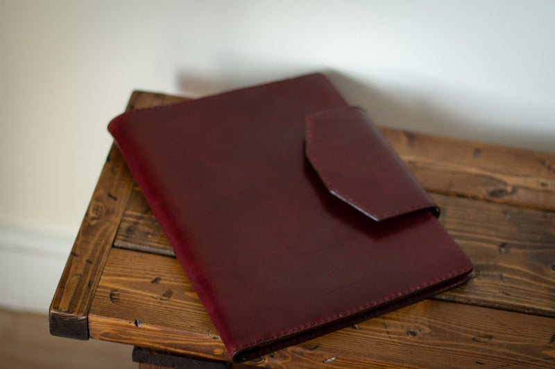 custom leather dossier made in canada