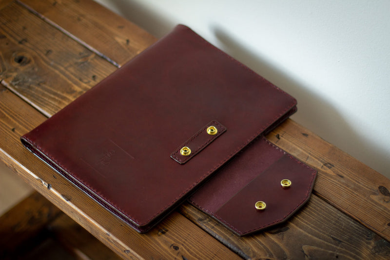 made in canada leather dossier