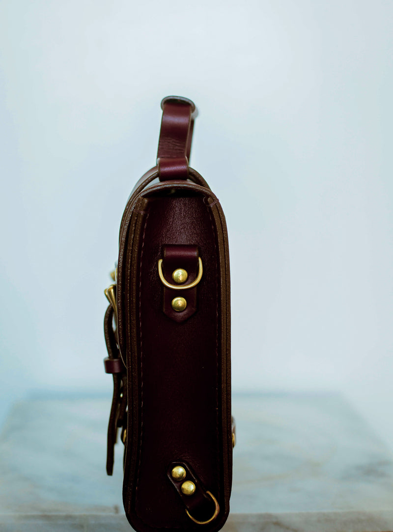 oxblood Sadelmager campus messenger with brass buckles right side