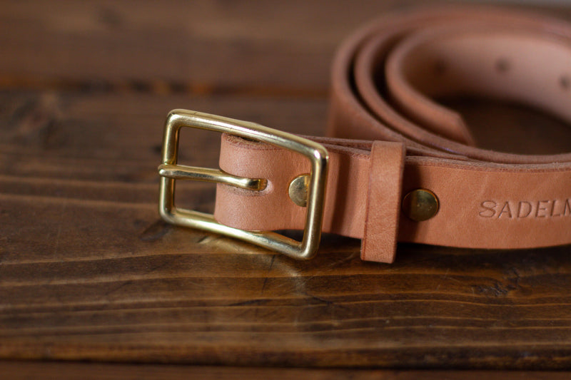 saddle maker leather genuine belt tan and brass