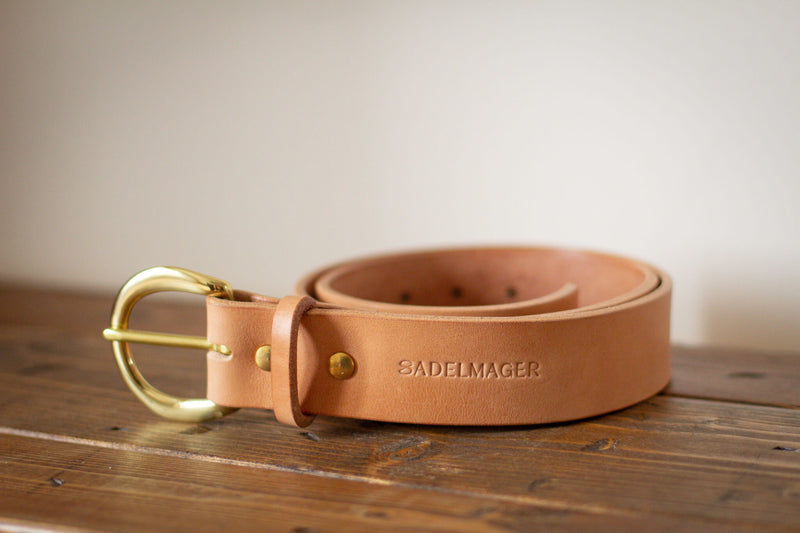 thick rounded buckle leather belt made in canada