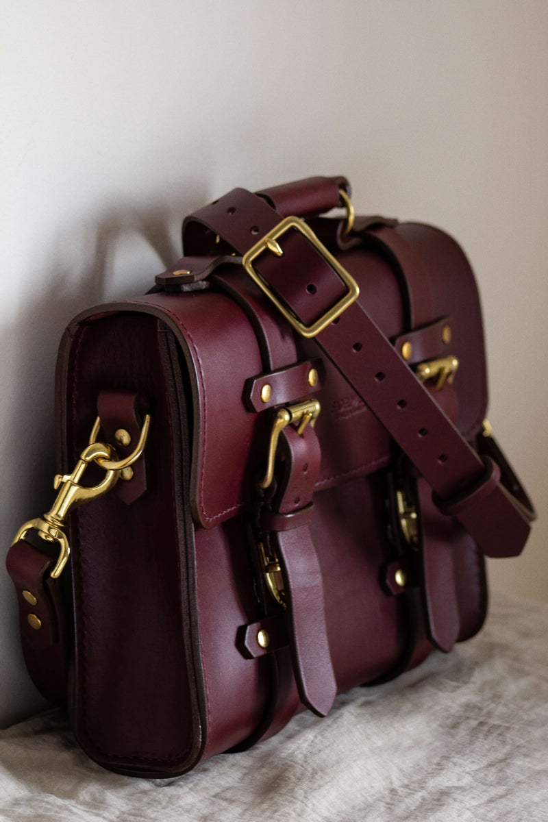 FLECHR Canadian Handmade leather bag - Mini NICOLE- saddle bag – Flechr