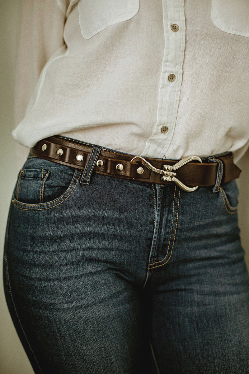 model with leather shire belt 1-1/4" in dark brown with stainless steel hook